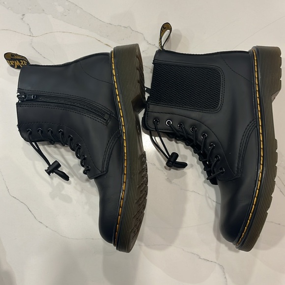 Dr. Martens - Picture 3 of 7